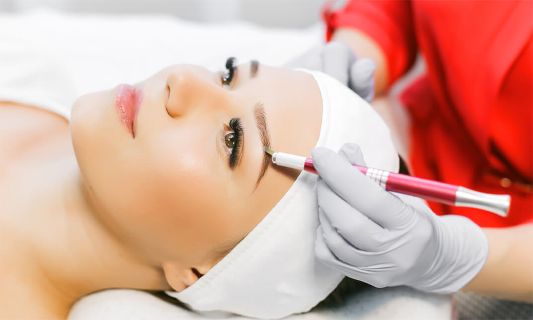 Eye Brow Extension and Lash Lifting Course
